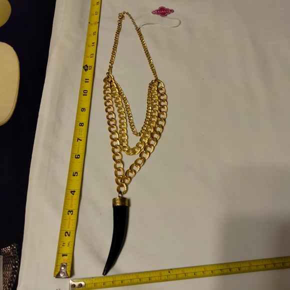 Iris Apfel & Bajalia Gold Chain & Bone Horn Pendent Statement Necklace - Picture 9 of 16